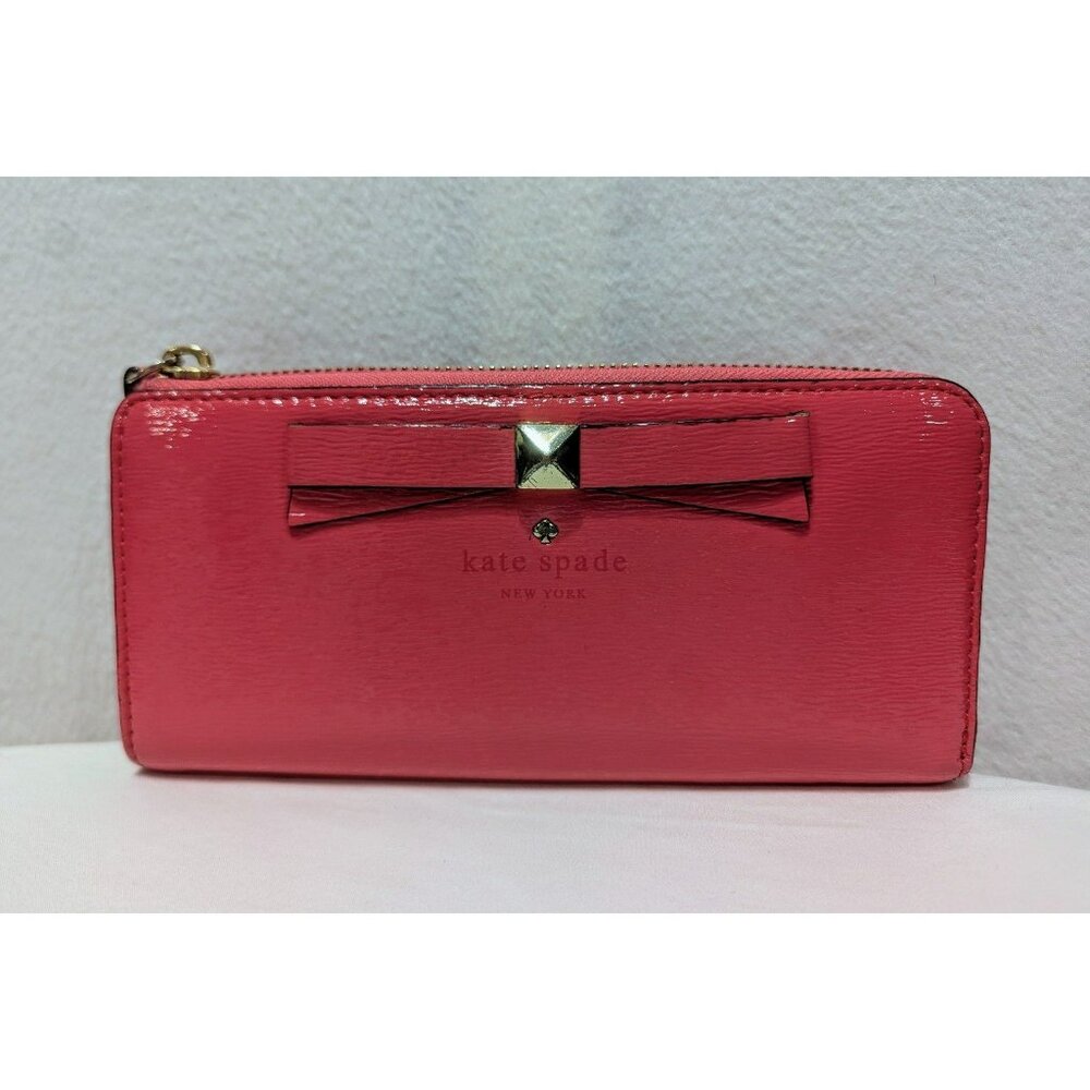 Kate Spade Beacon Court Lacey L-Zip Wallet Textured Patent Leather Bow PWRU3567